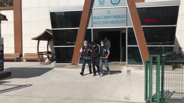 otomobildeki kisiyi tabancayla vurarak oldure 14297566 o