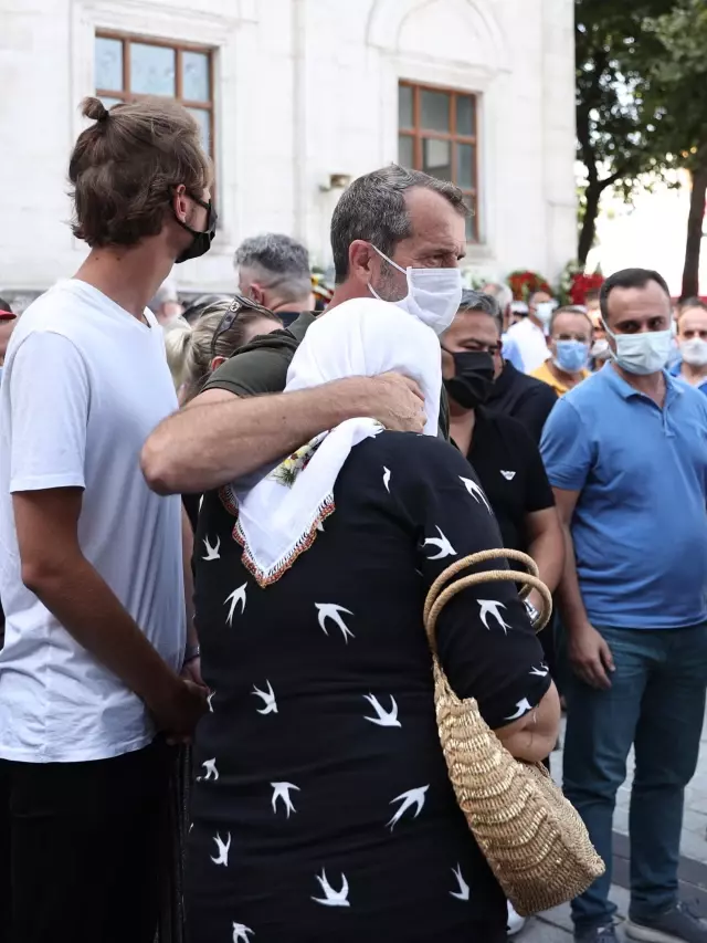 Saffet Sancaklı'nın annesi Canan Sancaklı son yolculuğuna uğurlandı