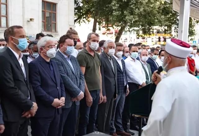 Saffet Sancaklı'nın annesi Canan Sancaklı son yolculuğuna uğurlandı