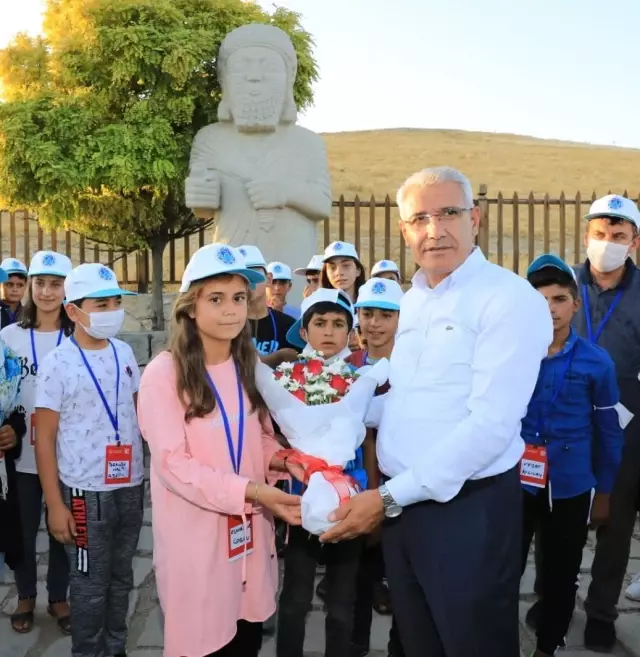 Şanlıurfalı öğrenciler UNESCO Dünya Kültür Mirası Listesi'ndeki Arslantepe Höyüğü'nü gezdi