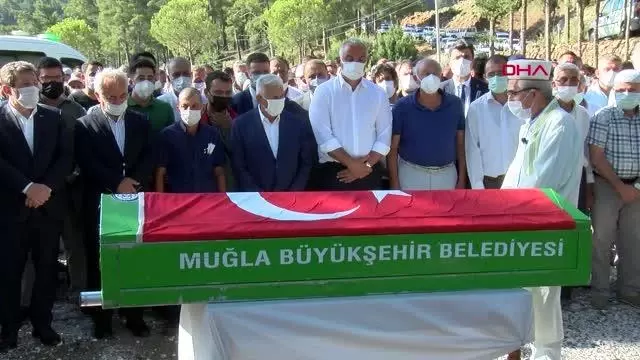 Yanginda Ölen Şahi̇n Akdemi̇r'i̇n Babasi Canini Vatan İçi̇n Feda Etti̇ 1 Son dakika haber: YANGINDA ÖLEN ŞAHİN AKDEMİR'İN BABASI CANINI VATAN İÇİN FEDA ETTİ