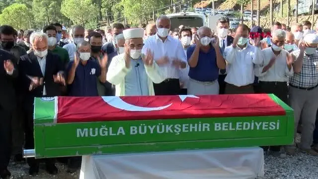 Yanginda Ölen Şahi̇n Akdemi̇r'i̇n Babasi Canini Vatan İçi̇n Feda Etti̇ 2 Son dakika haber: YANGINDA ÖLEN ŞAHİN AKDEMİR'İN BABASI CANINI VATAN İÇİN FEDA ETTİ