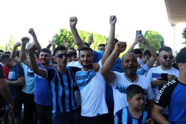SPOR Adana'da Mario Balotelli izdihamı