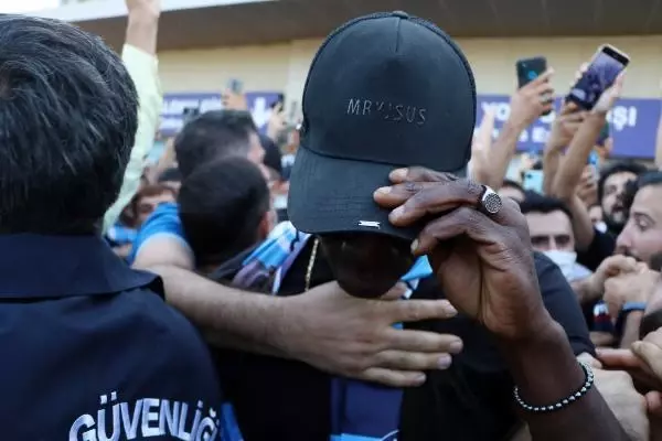 SPOR Adana'da Mario Balotelli izdihamı