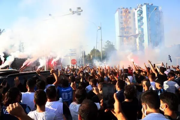 SPOR Adana'da Mario Balotelli izdihamı