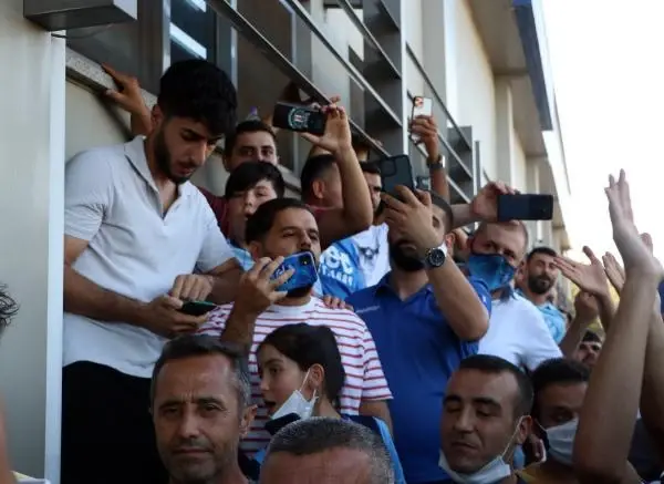 SPOR Adana'da Mario Balotelli izdihamı