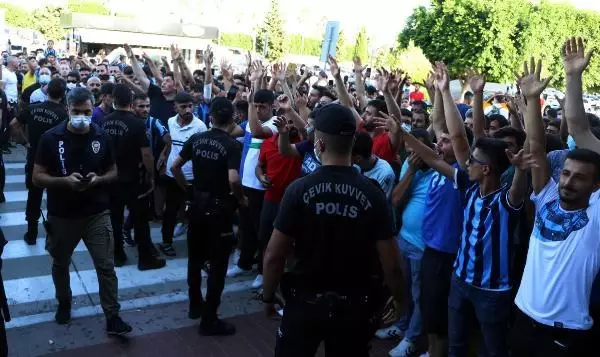 SPOR Adana'da Mario Balotelli izdihamı