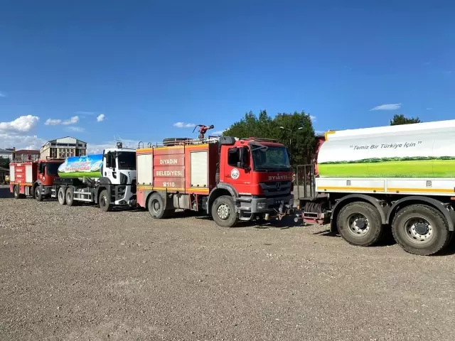 Ağrı'dan Antalya'daki yangınlara iş makinesi desteği