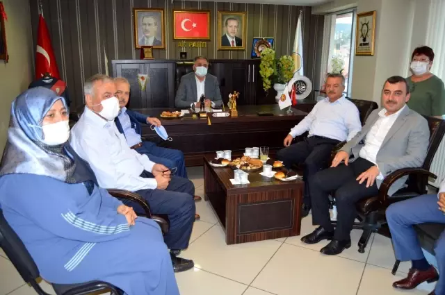 Çolakoğlu, Ekonomimize darbe vurmak istiyorlar, ciğerlerimizi mahvetmek istiyorlar