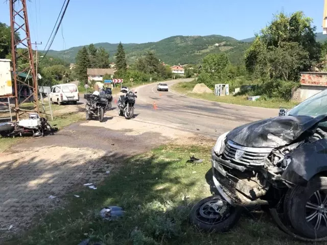 Bartın'da motosiklet otomobille çarpıştı: 1 ağır yaralı