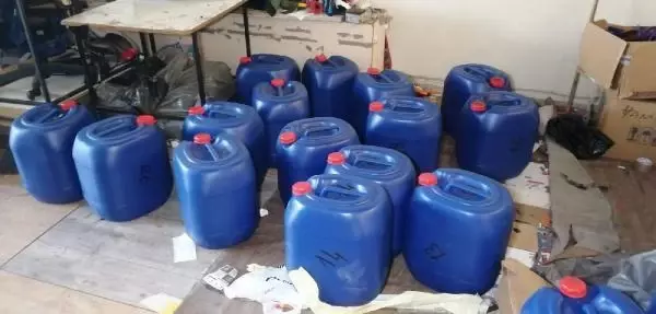 BAŞAKŞEHİR'DE UYUŞTURUCU ÜRETİMİNDE KULLANILAN 3 TON HAM MADDE ELE GEÇİRİLDİ
