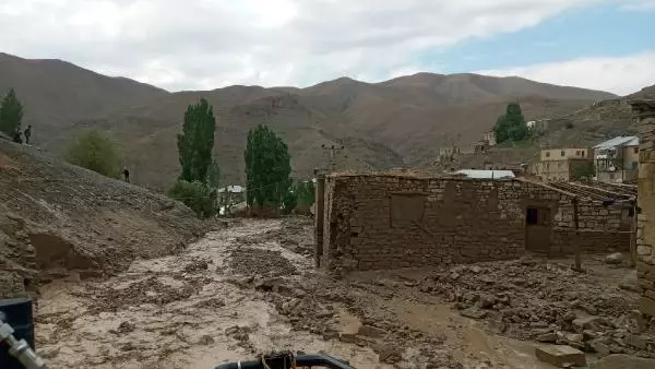 Başkale İlçemizde Devam Eden Sel Felaketi ile ilgili Basın Açıklaması