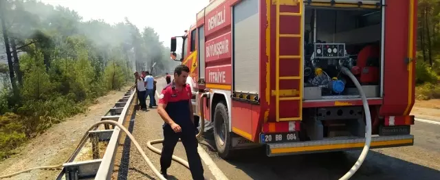 Son dakika haberi: Büyükşehir itfaiye ekipleri yangınla canla başla mücadele ediyor.