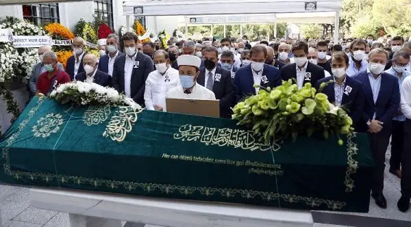 Çetin Oktay son yolculuğuna uğurlandı//Fotoğraflar