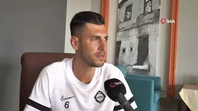 Ceyhun Gülselam: Süper Lig'den birçok teklif aldım ama Altay'ı seçerek doğru bir karar verdim - Altaylı futbolcu Ceyhun Gülselam: - Mustafa hocanın...