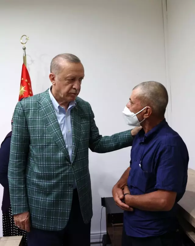 Cumhurbaşkanı Erdoğan'dan Şahin Akdemir'in ailesine taziye ziyareti