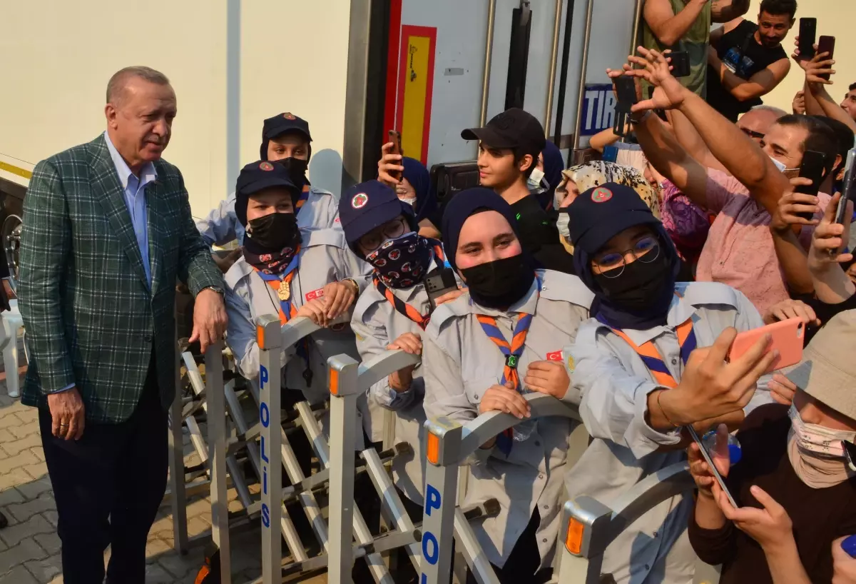 Son dakika haberleri: Cumhurbaşkanı Erdoğan, Manavgat'ta orman yangınlarıyla ilgili açıklamalarda bulundu: (2)