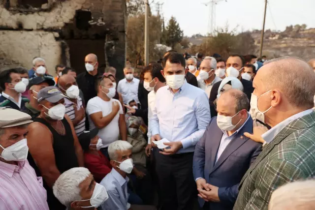 Cumhurbaşkanı Erdoğan, Manavgat'ta orman yangınından etkilenen vatandaşlarla bir araya geldi