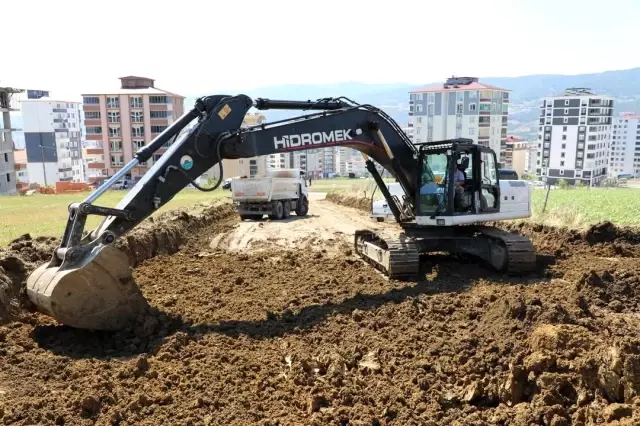 Son dakika haberi... İlkadım Belediyesi ulaşım ağına yeni yollar kazandırmaya devam ediyor