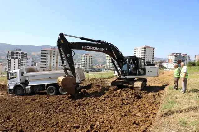 Son dakika haberi... İlkadım Belediyesi ulaşım ağına yeni yollar kazandırmaya devam ediyor