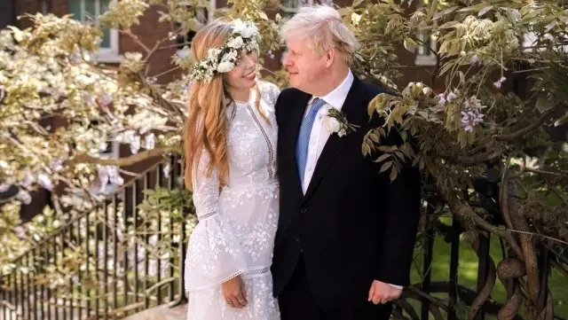 İngiltere Başbakanı Boris Johnson ve eşi Carrie ikinci bebeklerini bekliyor