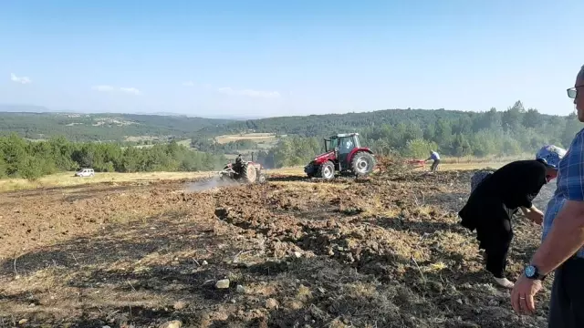 Karabük'te ekin tarlasındaki yangın ormana sıçramadan söndürüldü