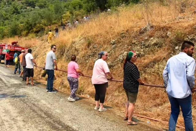 Kimisi şişeyle söndürdü, kimisi hortumu tuttu, kimisi su taşıdı