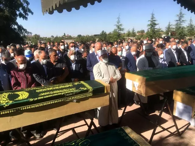 Son dakika haberleri: Adalet Bakanı Gül ve Kurtulmuş'tan katledilen ailenin yakınlarına taziye ziyareti