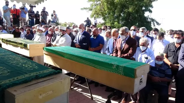 Son dakika haberleri: Adalet Bakanı Gül ve Kurtulmuş'tan katledilen ailenin yakınlarına taziye ziyareti