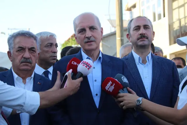 Son dakika haberleri: Adalet Bakanı Gül ve Kurtulmuş'tan katledilen ailenin yakınlarına taziye ziyareti