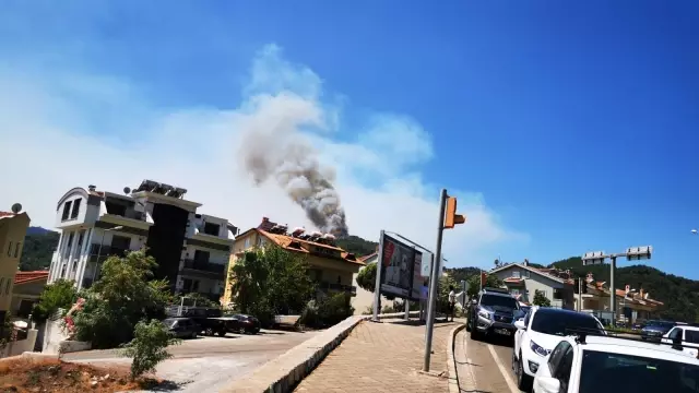 Datça yolu trafiğe kapatıldı