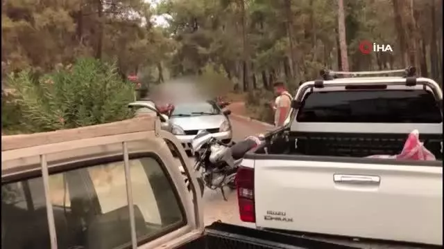 Orman nöbetindeki vatandaşlar, keçiboynuzu hırsızlarını yakaladı