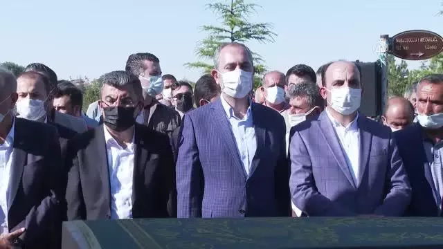 Son dakika! Silahlı saldırıda öldürülen 7 kişinin cenazesi toprağa verildi (2)