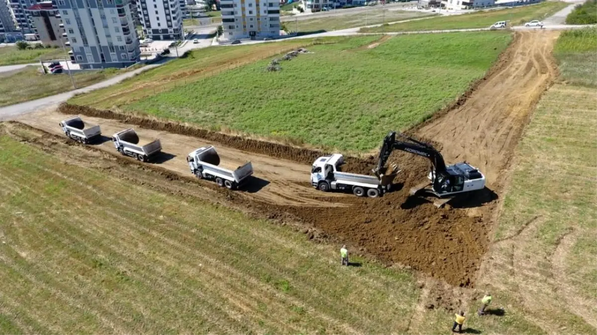 Son dakika haberi... İlkadım Belediyesi ulaşım ağına yeni yollar kazandırmaya devam ediyor