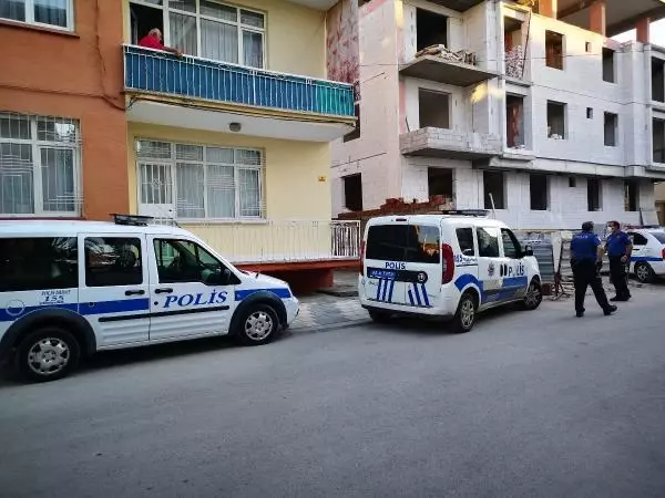 Yalnız yaşadığı evinde ölü bulundu