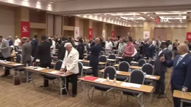 Fatih Erbakan: Gerçekleşen enflasyonun en az 10 puan üzerinde maaş zammı yapılması lazım