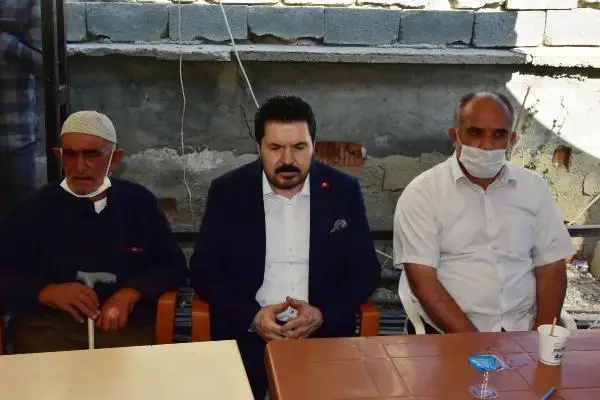BABACAN, ÖLDÜRÜLEN 7 KİŞİNİN AİLESİNİ ZİYARET ETTİ