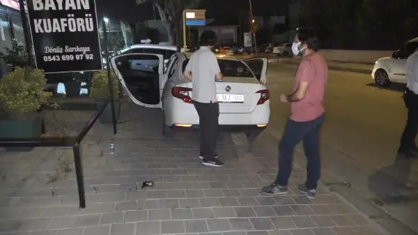 Boşanma aşamasındaki eşini tabancayla vurdu