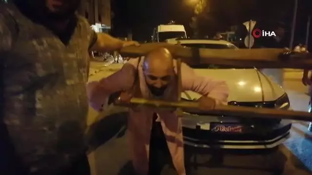 Damada boyunduruk takıp araç çektirdiler