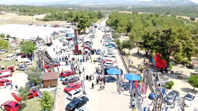 En güzel modifiye araçlar görücüye çıktı