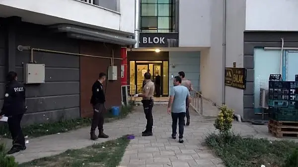 GÜNLÜK KİRALIK EVDE 2 KADINI DÖVEN ŞÜPHELİLERE GÖZALTI