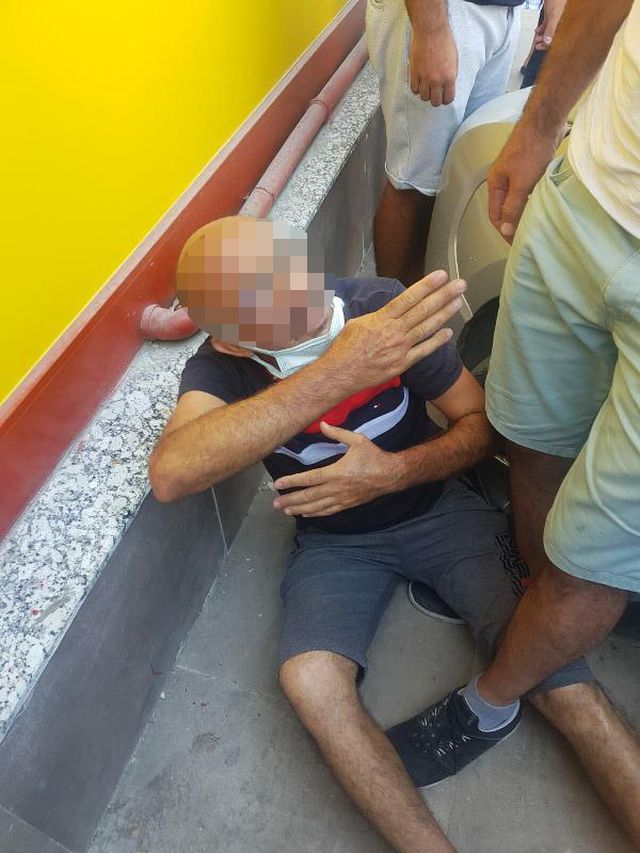 KUŞADASI'NDA TACİZ ŞÜPHELİSİNE LİNÇ GİRİŞİMİ