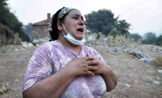 Milas'ın Beyciler köyünde yangın sabaha kadar sürdü! Köylüler adeta kabusu yaşadı