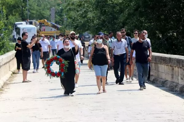 PROF. DR. KYUCHUKOV: 2 AĞUSTOS'TA NAZİLER 4 BİN 300 ROMAN'I FIRINLARA SOKTU