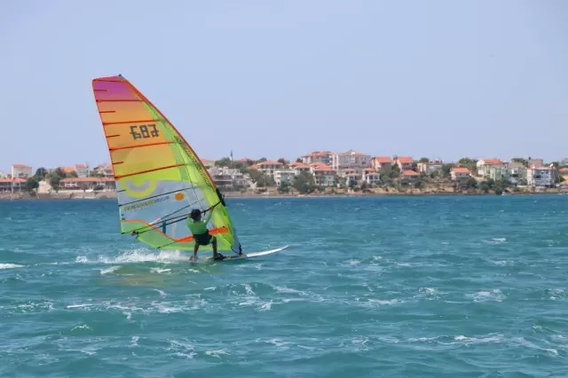 Rüzgar sörfünde Funboard Slalom Ligi 1. ayak yarışları, İzmir'de tamamlandı