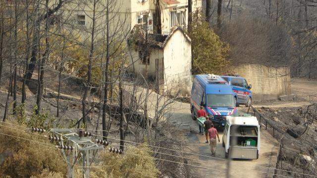 Son Dakika: Manavgat'taki yangından bir acı haber daha! Hasar gören evde bir çiftin cansız bedeni bulundu