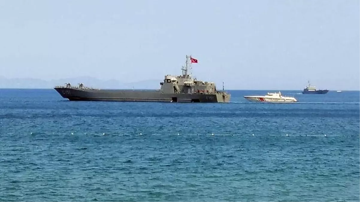 Son Dakika: MSB, tahliye çalışmalarına destek vermek amacıyla iki çıkarma gemisini Marmaris'e sevk etti