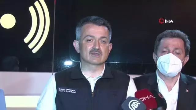 Tarım ve Orman Bakanı Bekir Pakdemirli: Yangınlarla mücadele eden en iyi ülkeler arasındayız. Türk Hava Kurumu ile ilgili asla problemimiz olmaz....