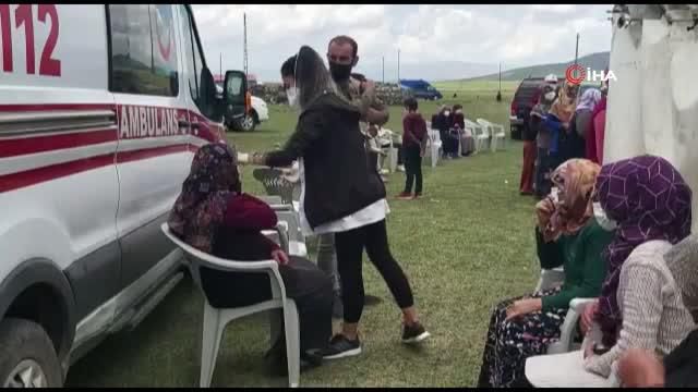 yaylada metrelerce uzunlukta asi kuyrugu 14301750 o