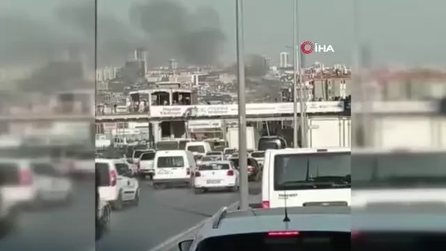 Son dakika... Beylikdüzü'nde sanayi sitesinde yangın